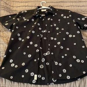 Men’s XL button up short sleeve